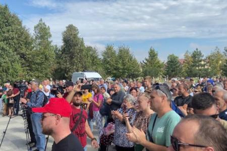 Краснодарский край. Представители КПРФ приняли участие в сходе граждан по проблемам мусорного полигона