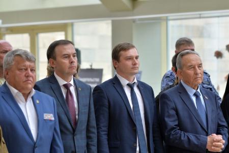 Юрий Афонин и Валентин Коновалов приняли участие в открытии выставки, показывающей преступления украинских нацистов