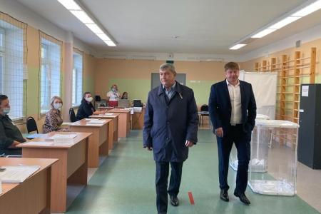 Заместитель председателя Московской областной Думы, второй секретарь МК КПРФ Константин Черемисов посетил с рабочим визитом городской округ Клин
