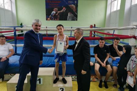 При поддержке руководителя фракции КПРФ в Мособлдуме Александра Наумова прошел спортивный турнир в Озерах