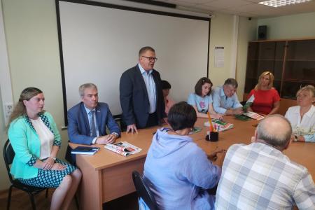 Московская область. Депутаты-коммунисты Мособлдумы Александр Наумов и Олег Емельянов посетили оборонное предприятие АО НПП «Звезда» в Томилино