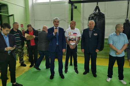 При поддержке руководителя фракции КПРФ в Мособлдуме Александра Наумова прошел спортивный турнир в Озерах