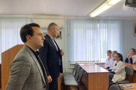 Депутат Госдумы Алексей Куринный встретился с владимирскими врачами