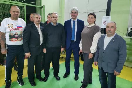 При поддержке руководителя фракции КПРФ в Мособлдуме Александра Наумова прошел спортивный турнир в Озерах