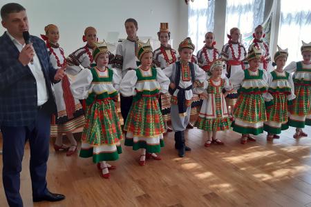 Тюменская область. Депутаты КПРФ выступили на школьных линейках в День Знаний