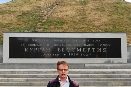 «Пусть подвиг наших дедов вдохновляет нас на новые свершения!» Коммунисты в Брянске отметили 77-ю годовщину окончания 2-й мировой войны