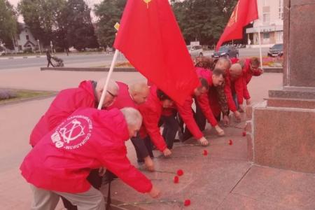 Агитационный рейд брянских коммунистов и комсомольцев в город Дятьково