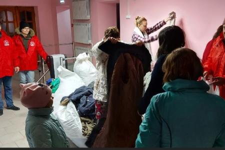 В Брянске активисты КПРФ, ЛКСМ РФ и «Надежды России» помогают беженцам с Донбасса и Украины
