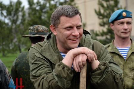 Делегация КПРФ под руководством К.К. Тайсаева почтила память Александра Захарченко в Донецке