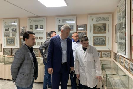 Депутат Госдумы Алексей Куринный встретился с владимирскими врачами
