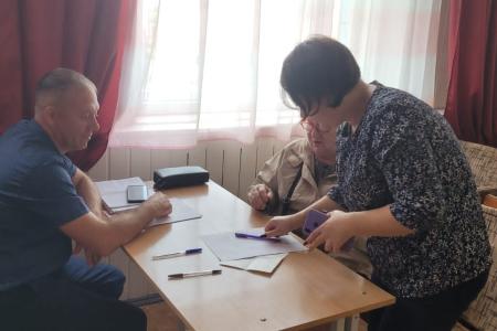 В Волгограде и области прошел Единый день приема граждан депутатами-коммунистами