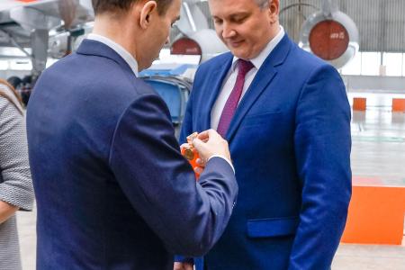 Воронеж. Участники Семинара-совещания руководителей и партактива КПРФ посетили авиазавод