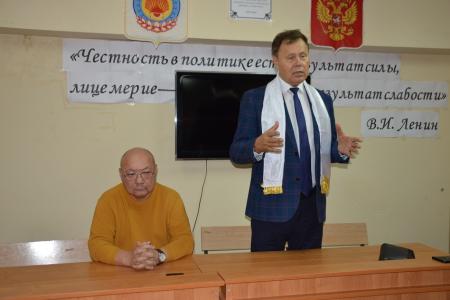 Николай Арефьев проводит встречи с избирателями Калмыкии