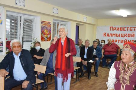 Николай Арефьев проводит встречи с избирателями Калмыкии