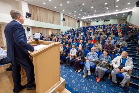 Екатеринбург. Встреча Александра Ивачева и Николая Бондаренко с жителями