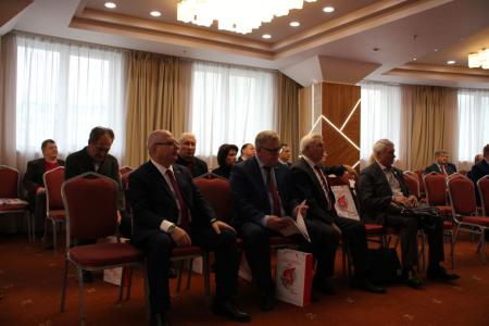 Под красным знаменем Победы победим вновь. В Воронеже стартовал семинар-совещание актива КПРФ ЦФО