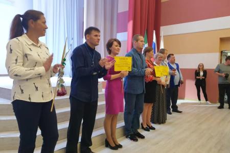 Коммунисты Ленинградской области отметили День знаний