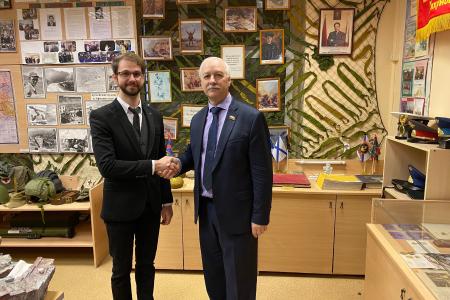 Руководитель фракции КПРФ в Московской городской Думе Николай Зубрилин поздравил преподавателей и учеников Школы №760 им.А.П. Маресьева с началом нового учебного года