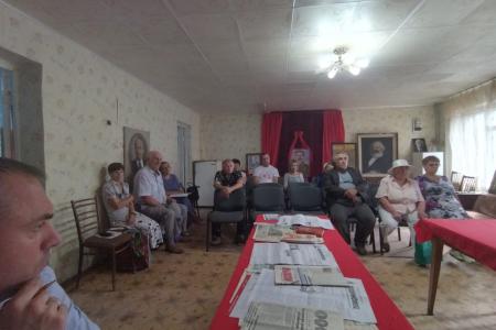 Делегация КПРФ под руководством К.К. Тайсаева почтила память Александра Захарченко в Донецке