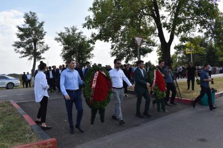 Казбек Тайсаев принял участием в вахте памяти по жертвам Беслана в Северной Осетии