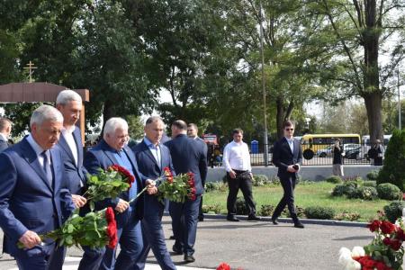 Казбек Тайсаев принял участием в вахте памяти по жертвам Беслана в Северной Осетии