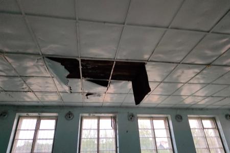 Кировская область. Здания избирательных участков стоят без окон и дверей