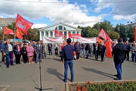 Владимирские коммунисты провели митинг в поддержку кандидата в губернаторы Антона Сидорко