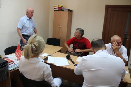 Республика Крым. Сегодня в Симферополе депутат Юрий Синельщиков провел прием граждан