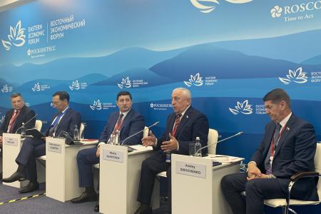 Н.М. Харитонов выступил на ключевых сессиях первого дня работы VII Восточного экономического форума