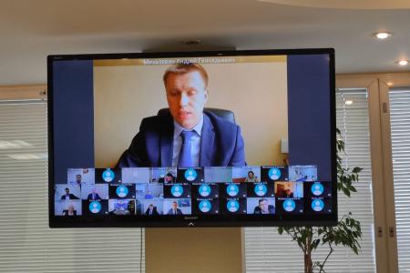 Н.М.Харитонов и Б.О.Комоцкий отметили необходимость доработки правительственного законопроекта о втором этапе инвестквот в сфере рыболовства