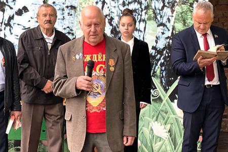Ростовская область. В Красном Сулине к 100-летию Союза ССР открыли памятник Владимиру Ильичу Ленину