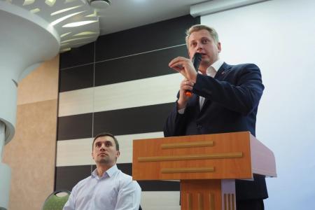 Свердловская область. Встреча Александра Ивачева и Николая Бондаренко с жителями Каменск-Уральского. Единороссы включили тревогу!