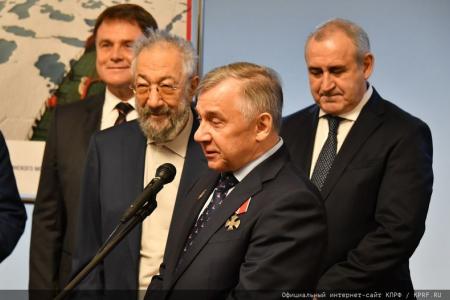 Г.А. Зюганов выступил на открывшейся в Госдуме фотовыставке, посвященной освоению Арктики
