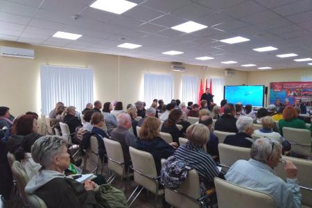 Коммунисты обсудили с горожанами пути борьбы против закона о «реновации»
