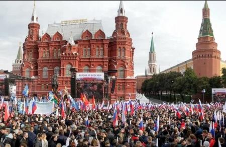 Г.А. Зюганов посетил патриотический митинг-концерт в центре Москвы
