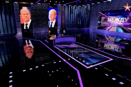 Дмитрий Новиков на телеканале «Звезда» о кризисе капитализма, интересах США в Европе и прозрении украинских беженцев