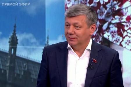 Дмитрий Новиков на Первом канале о деградации капиталистических элит и необходимости для России выстроить верные линии защиты