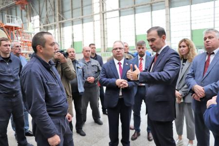 Юрий Афонин на авиазаводе в Воронеже: Россия снова будет летать на своих самолетах!