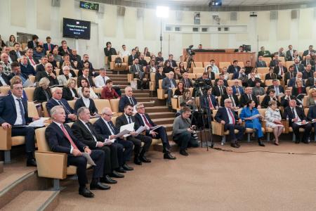 В.И.Кашин провел Парламентские слушания по развитию рыбохозяйственного комплекса России