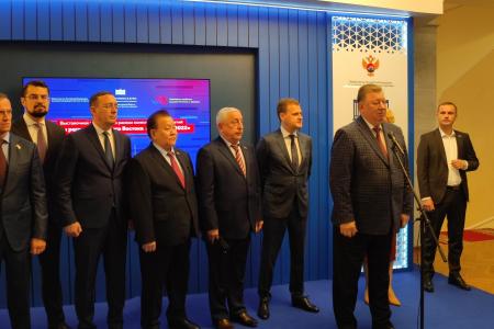 Н.М. Харитонов открыл в Государственной Думе выставку «Дни регионов Дальнего Востока»