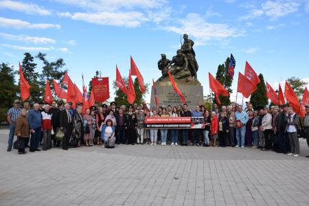 «Не забудем! Не простим!» 4 октября в Севастополе прошел митинг в память о событиях «черного октября»