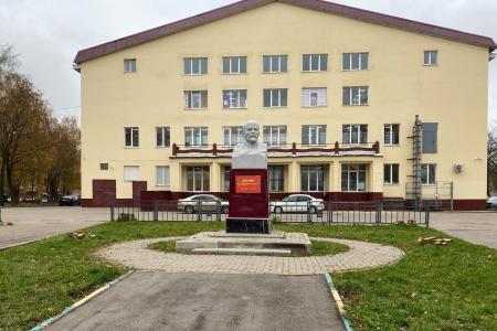Коммунисты Пролетарского и Привокзального районов Тулы провели субботники