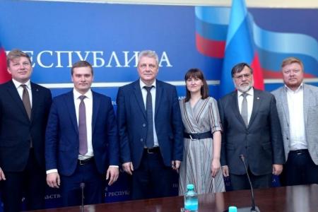 Глава Хакасии Валентин Коновалов посетил Луганскую Народную Республику