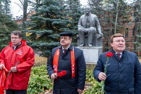 Курская область. Н.Н. Иванов выступил на митинге в честь 104-ой годовщины со дня образования ВЛКСМ