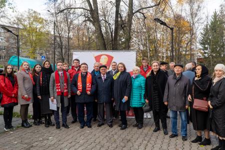 Курская область. Н.Н. Иванов выступил на митинге в честь 104-ой годовщины со дня образования ВЛКСМ
