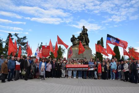 «Не забудем! Не простим!» 4 октября в Севастополе прошел митинг в память о событиях «черного октября»