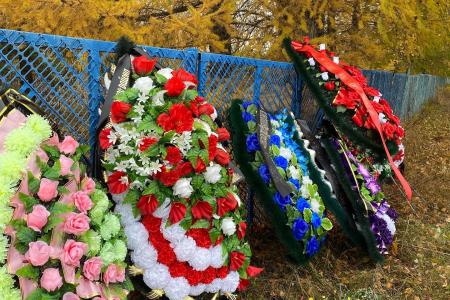 Башкирия. Александр Ющенко и Юнир Кутлугужин простились с офицером Российской Армии Асхатом Мухаметовым