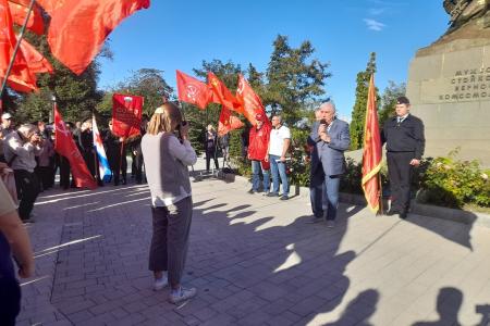 «Не забудем! Не простим!» 4 октября в Севастополе прошел митинг в память о событиях «черного октября»