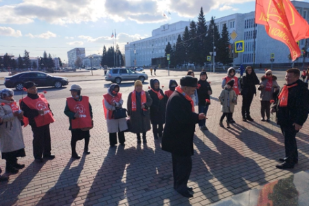 Тува. День комсомола в Кызыле