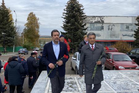 Республика Башкортостан. Александр Ющенко и Юнир Кутлугужин с рабочим визитом посетили Дюртюлинский район